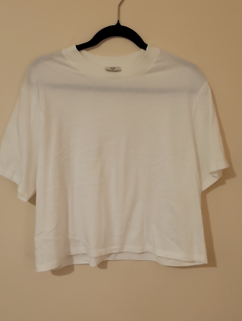 53G nlt Women's White Cropped Crewneck T-Shirt